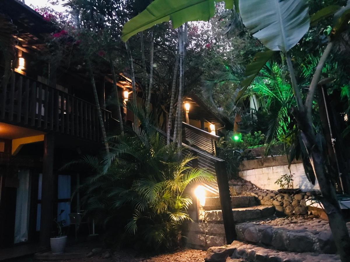 Pousada Aloha Beach House Praia do Rosa Eksteriør billede